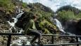 Autorundreisen Norwegen Wasserfall Hardanger